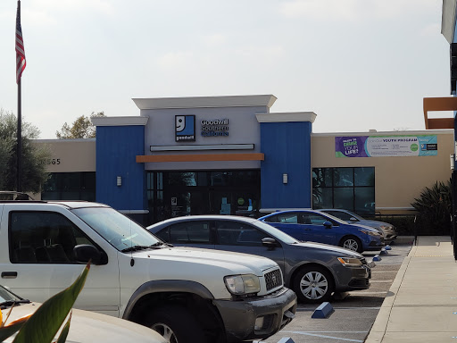 Thrift Store «Goodwill - Panorama City», reviews and photos