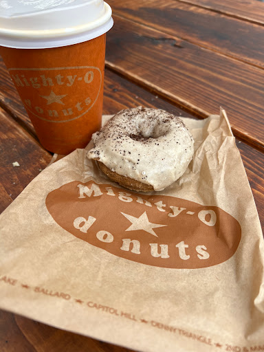 Donut Shop «Mighty-O Donuts Greenlake», reviews and photos, 2110 N 55th St, Seattle, WA 98103, USA