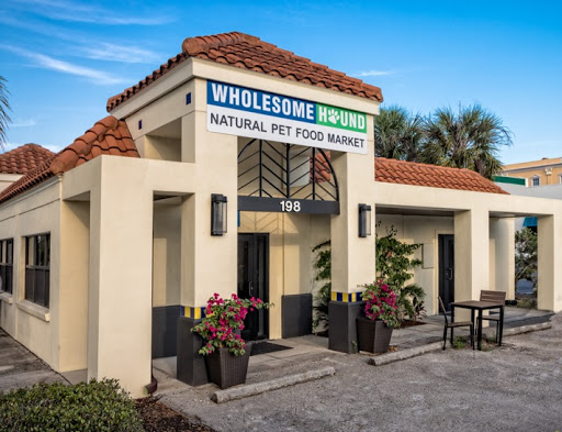 Wholesome Hound, 198 Tamiami Trail N, Naples, FL 34102, USA, 