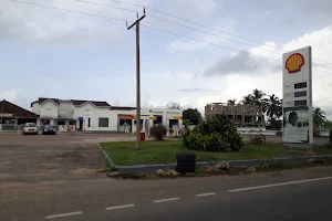 Shell Filling Station, Elmina image