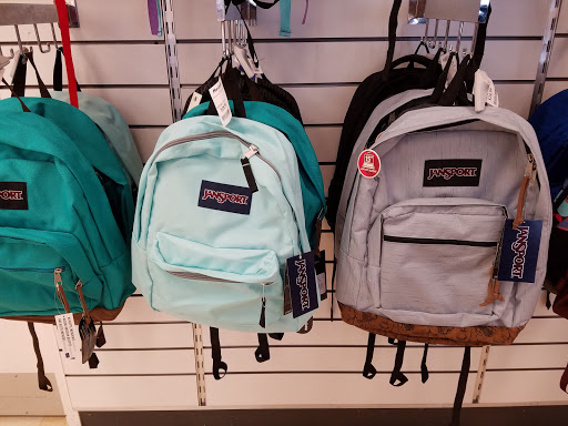 Shopping Mall «Pavilion Shopping Center», reviews and photos, 24055 Chagrin Blvd, Beachwood, OH 44122, USA