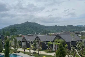 Lembah Metro Resort image