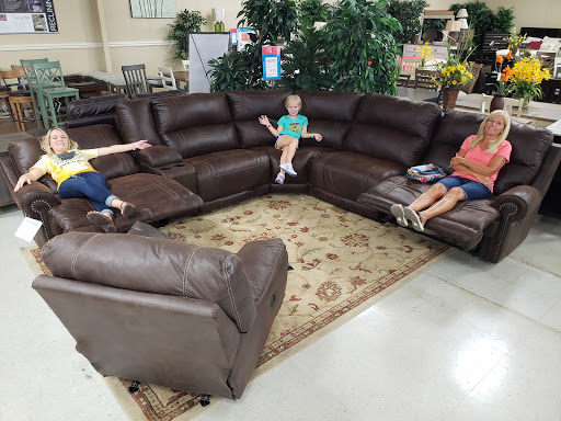 Furniture Store «Major Discount Furniture», reviews and photos, 504 Henslee Dr, Dickson, TN 37055, USA