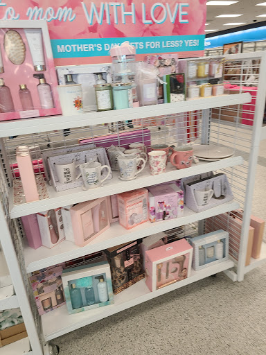 Clothing Store «Ross Dress for Less», reviews and photos, 3401 Raleigh Rd Pkwy W, Wilson, NC 27896, USA