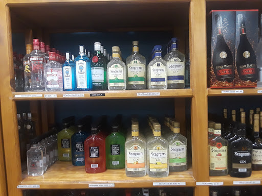 Liquor Store «Majestic Spirits-Wine & Liquor», reviews and photos, 3705 Malco Way, Memphis, TN 38125, USA