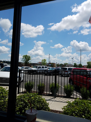 Fast Food Restaurant «Chick-fil-A», reviews and photos, 511 W Avalon Ave, Muscle Shoals, AL 35661, USA