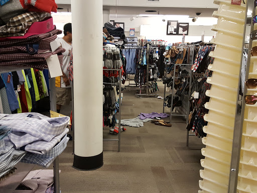 Department Store «JCPenney», reviews and photos, 6420 Pacific Blvd, Huntington Park, CA 90255, USA