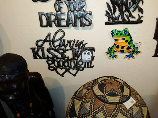 Book Store «Coastside Books», reviews and photos, 432 Main St, Half Moon Bay, CA 94019, USA