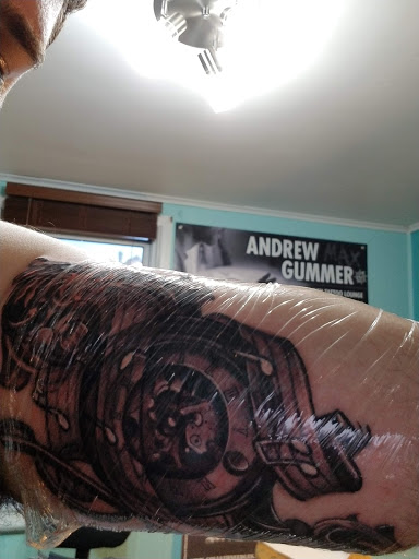 Tattoo Shop «Salty Siren Tattoo Lounge», reviews and photos, 480 E Main St, Greenwood, IN 46143, USA