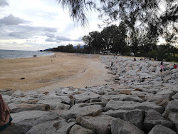 Foto von Teluk Lipat Beach mit etwas sauber Sauberkeitsgrad