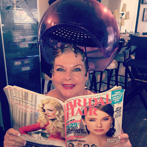 Beauty Salon «Helloo Beautiful Me - Salon & Style», reviews and photos, 402 N Ave E, Humble, TX 77338, USA