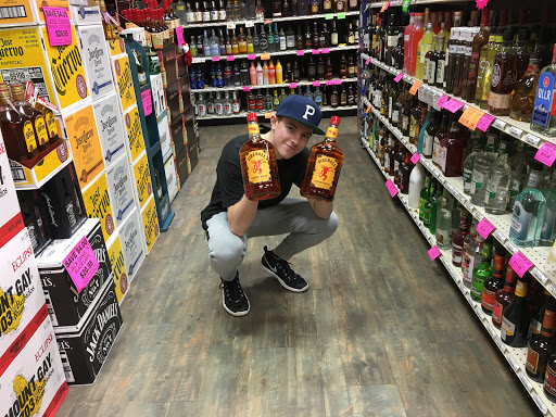 Liquor Store «Sandy Liquor Store», reviews and photos, 38755 Pioneer Blvd, Sandy, OR 97055, USA