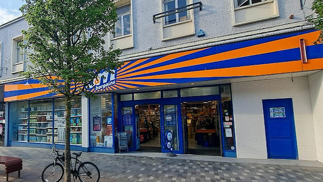 B&M Store
