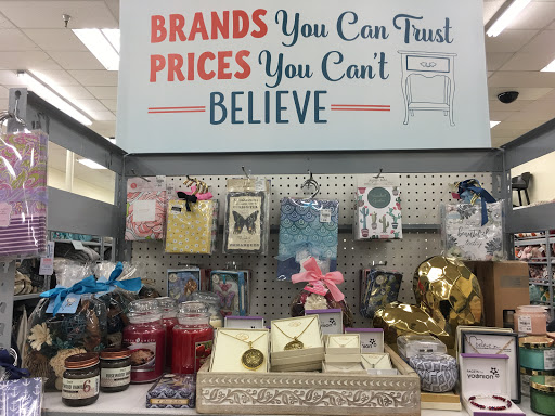 Home Goods Store «Tuesday Morning», reviews and photos, 9240 Westport Rd, Louisville, KY 40242, USA