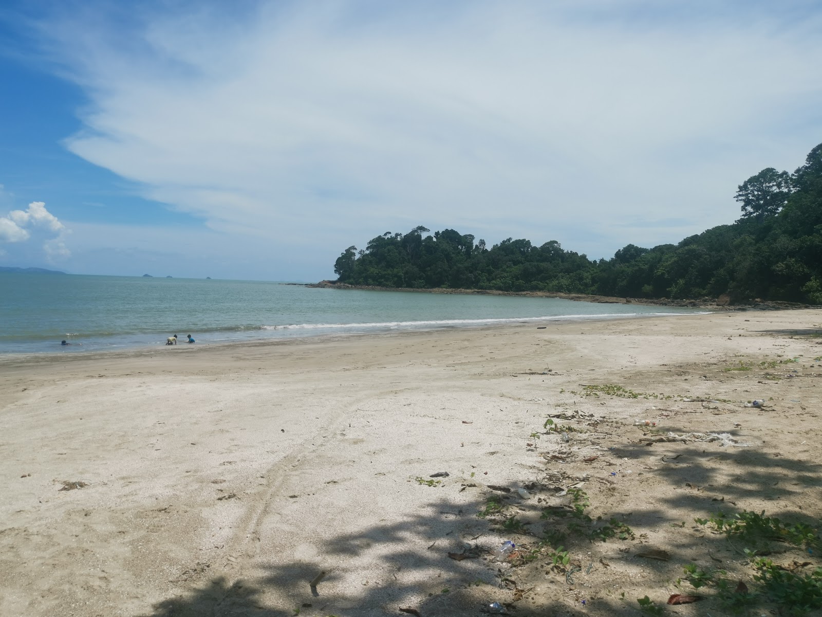 Foto af Pasir Lanun Beach beliggende i naturområde