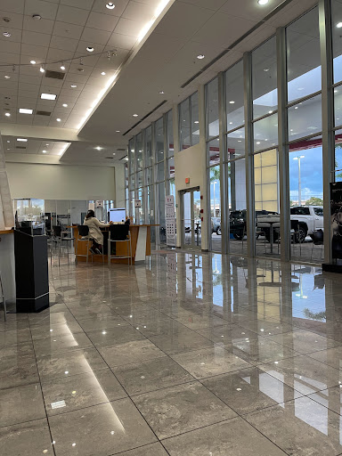 Car Dealer «Toyota of South Florida», reviews and photos, 9775 NW 12th St, Doral, FL 33172, USA