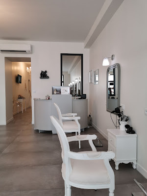 Vanessa LAMOUR LATOUR Salon de Coiffure Bien être - Cyrielle Praticienne en Endermologie LPG à Rochefort