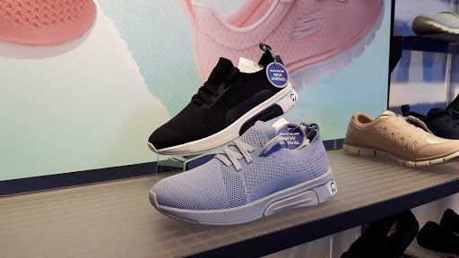 Top 1 cửa hàng skechers Huyện Nam Giang Quảng Nam 2022