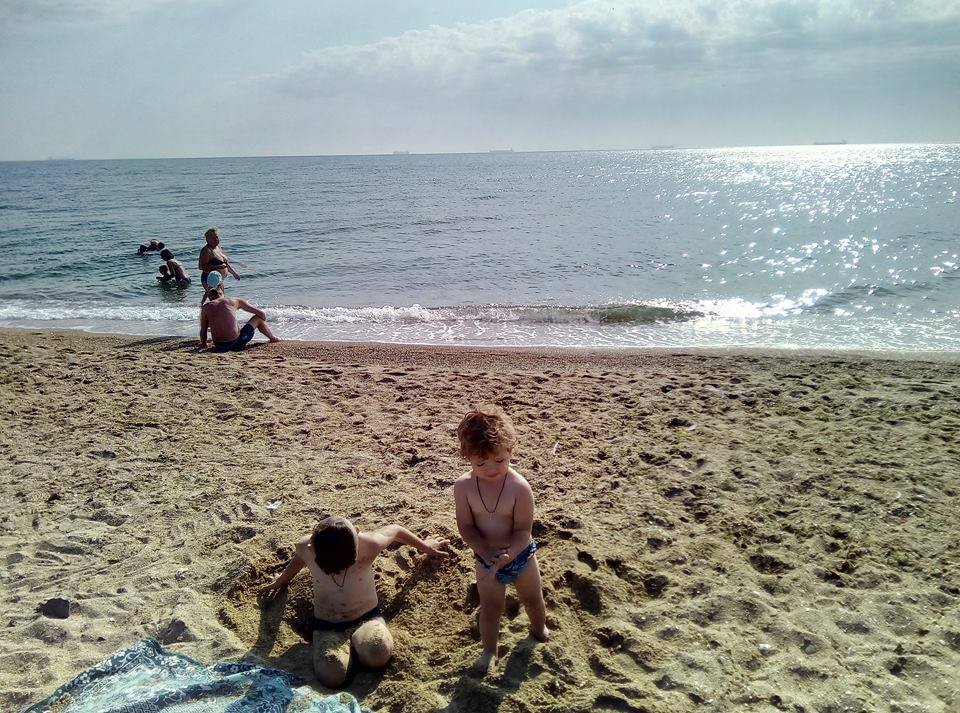 Foto von Plyazh Yuvileynyy wilde gegend