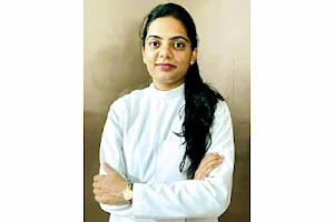 Dr.Abhilasha Kesharwani ( Child dentist) image
