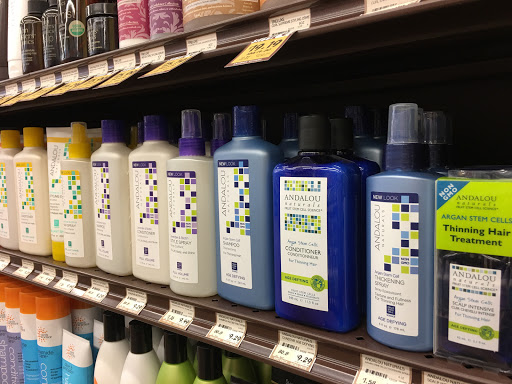 Grocery Store «Fresh Thyme Farmers Market- W. Des Moines», reviews and photos, 2900 University Ave, West Des Moines, IA 50266, USA