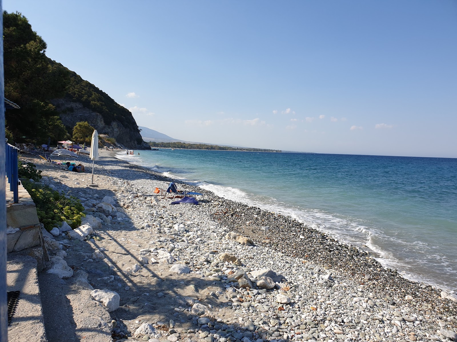 Fotografija Panteleimon beach II z sivi kamenček površino