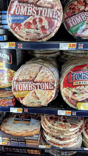 Grocery Store «Kroger», reviews and photos, 305 E Lewis and Clark Pkwy, Clarksville, IN 47129, USA