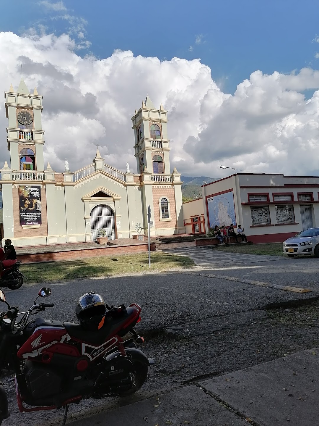 Parque Principal Del Municipio De Miranda