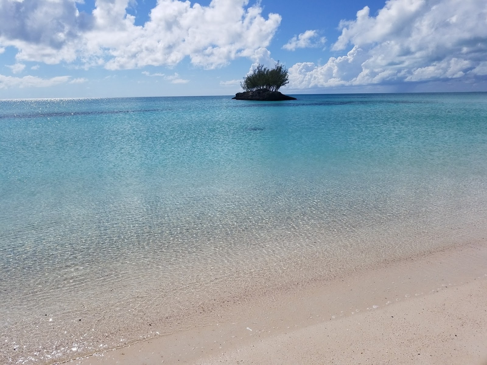 Gaulding Cay beach photo #8