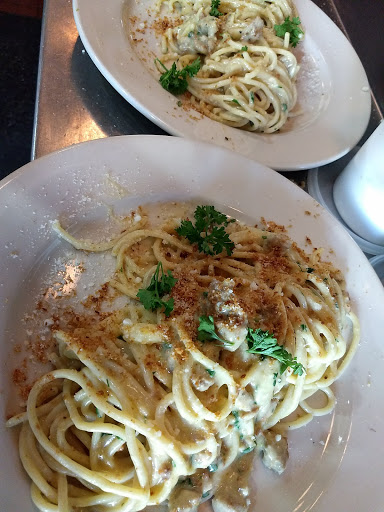 Shopping Mall «Rye Ridge Shopping Center», reviews and photos, 142 S Ridge St, Rye Brook, NY 10573, USA