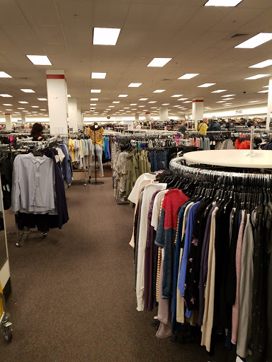 Department Store «Nordstrom Rack Orland Park Place», reviews and photos, 140 Orland Park Pl, Orland Park, IL 60462, USA