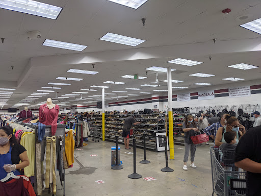 Thrift Store «Valley Thrift Store», reviews and photos, 13630 Victory Blvd, Van Nuys, CA 91401, USA