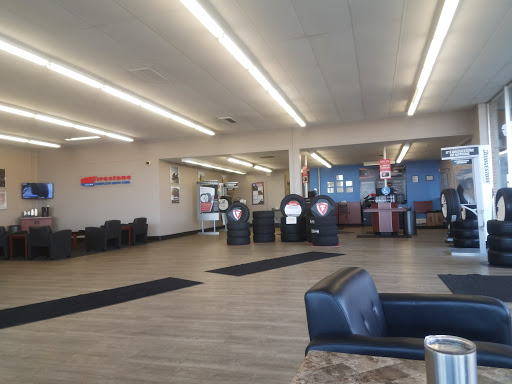 Tire Shop «Firestone Complete Auto Care», reviews and photos, 7575 Wornall Rd, Kansas City, MO 64114, USA