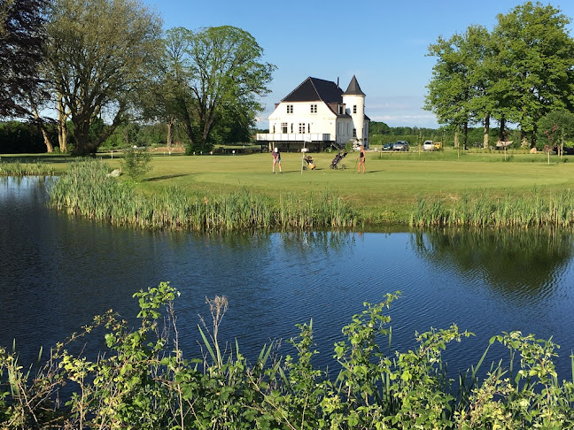 Anmeldelser af Brændeskovgård Golf i Fredericia - Golfklub