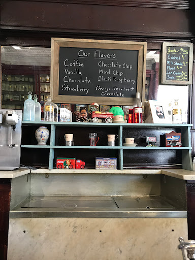 Pharmacy «Delekta Pharmacy», reviews and photos, 496 Main St, Warren, RI 02885, USA