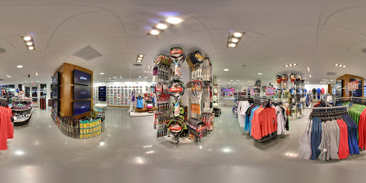 Sporting Goods Store «World Tennis - Alton Sports In Motion», reviews and photos, 1448 Alton Rd, Miami Beach, FL 33139, USA