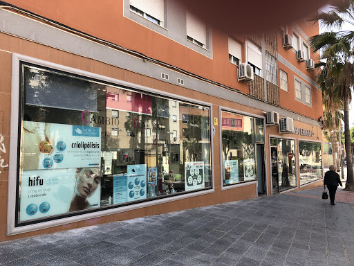 Información y opiniones sobre CAMBIO RADICAL Estilistas de Almería