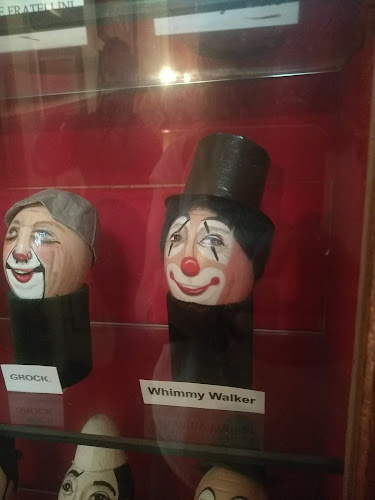 Clowns Gallery-Museum - London