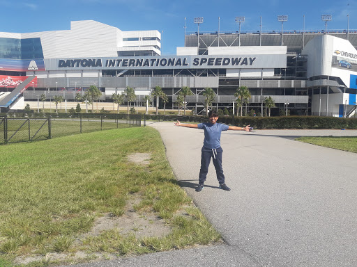 Auto Body Shop «LKQ Pick Your Part - Daytona», reviews and photos, 3157 W International Speedway Blvd, Daytona Beach, FL 32124, USA