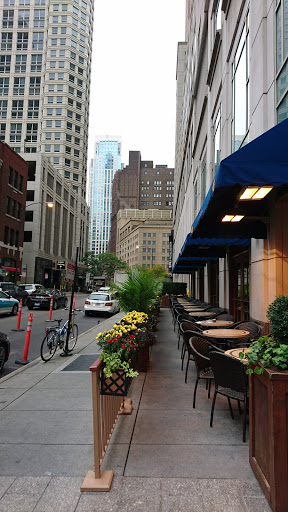 Department Store «Nordstrom Rack Chicago Avenue», reviews and photos, 101 E Chicago Ave, Chicago, IL 60611, USA