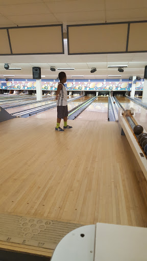 Shopping Mall «White Oak Shopping Center», reviews and photos, 11200 New Hampshire Ave, Silver Spring, MD 20904, USA