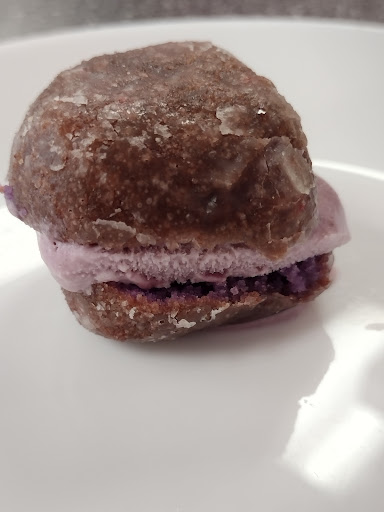 Donut Shop «Fluffy Donuts & Sandwich Shop», reviews and photos, 757 Russell Blvd # 2, Davis, CA 95616, USA