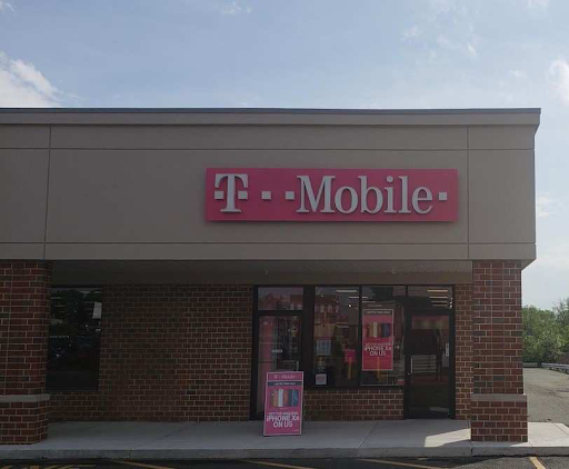 Cell Phone Store «T-Mobile», reviews and photos, 1050 E Philadelphia Ave STE 10, Gilbertsville, PA 19525, USA