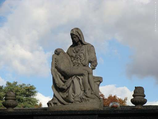Cemetery Arts Warsaw