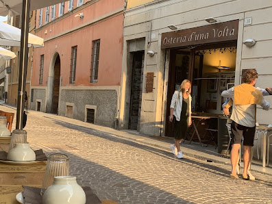 Osteria d'una Volta Via S. Giovanni, 36, 29121 Piacenza PC, Italia