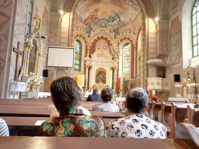 Vámosgyörki Mindenszentek templom - Templom