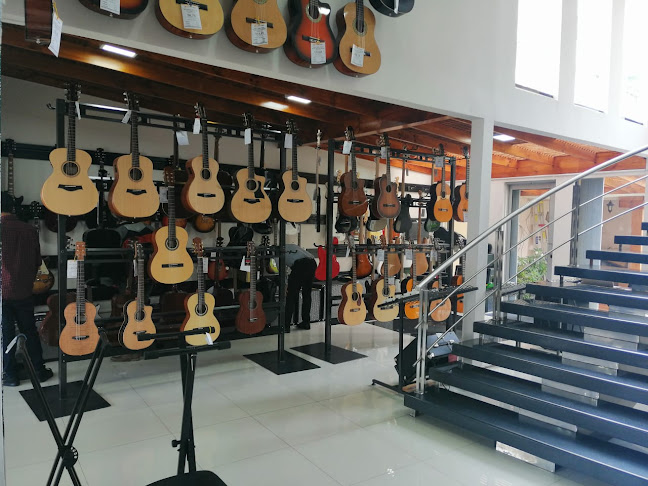 Mas Musika Cuenca - Tienda de instrumentos musicales