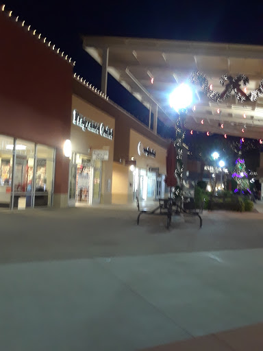 Jewelry Store «Kay Jewelers Outlet», reviews and photos, 6800 N 95th Ave, Glendale, AZ 85305, USA