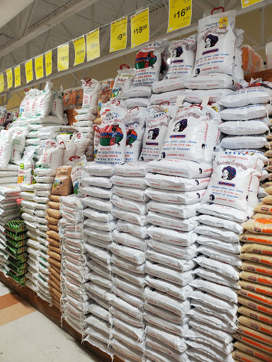 Grocery Store «Bravo Supermarkets», reviews and photos, 6767 Pembroke Rd, Pembroke Pines, FL 33023, USA