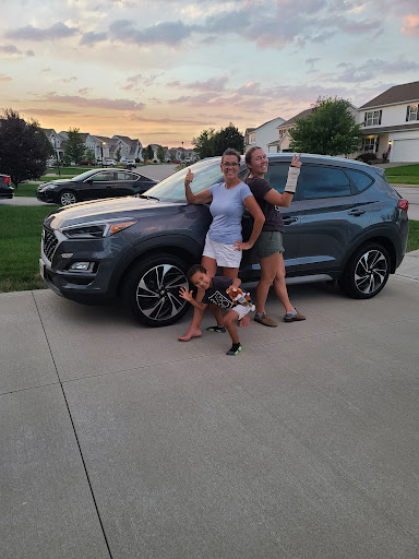 Car Dealer «VanDevere Auto Outlet», reviews and photos, 3155 S Arlington Rd, Akron, OH 44312, USA